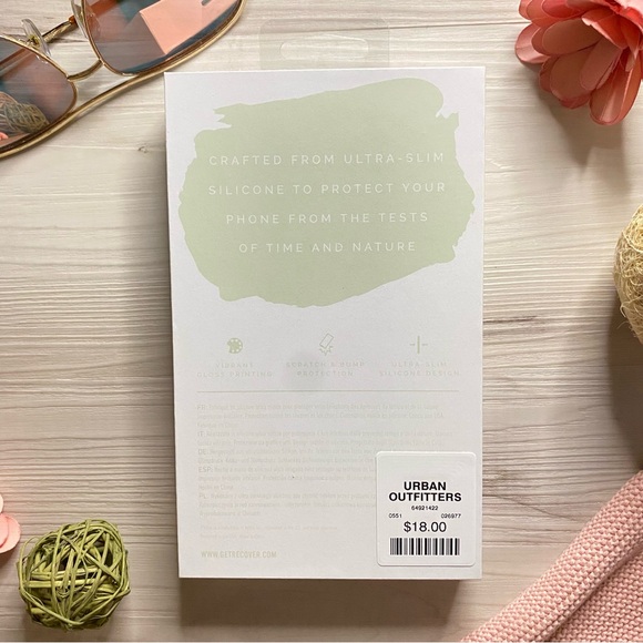 UO Urban Outfitters Recover Sage Paisley Lavender iPhone Case for iPhone 12/Pro - Picture 4 of 6